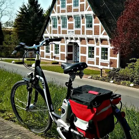 아파트 Lueheblick Im Haus Luehegarten Grünendeich
