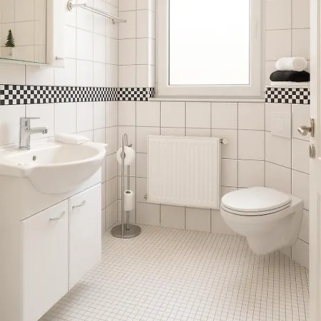 Lueheblick Im Haus Luehegarten * Grünendeich