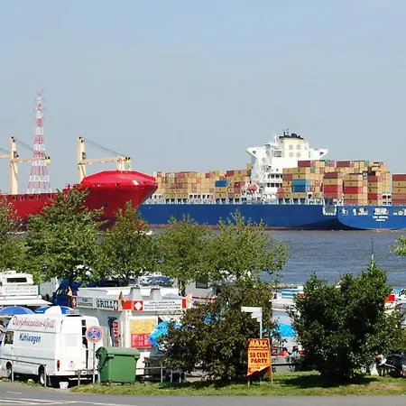 Lueheblick Im Haus Luehegarten דירה *