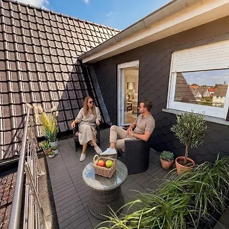 Lueheblick Im Haus Luehegarten