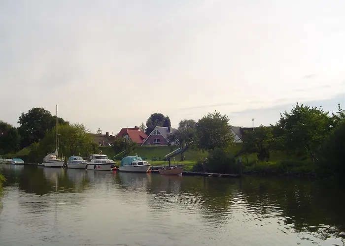 Lueheblick Im Haus Luehegarten *